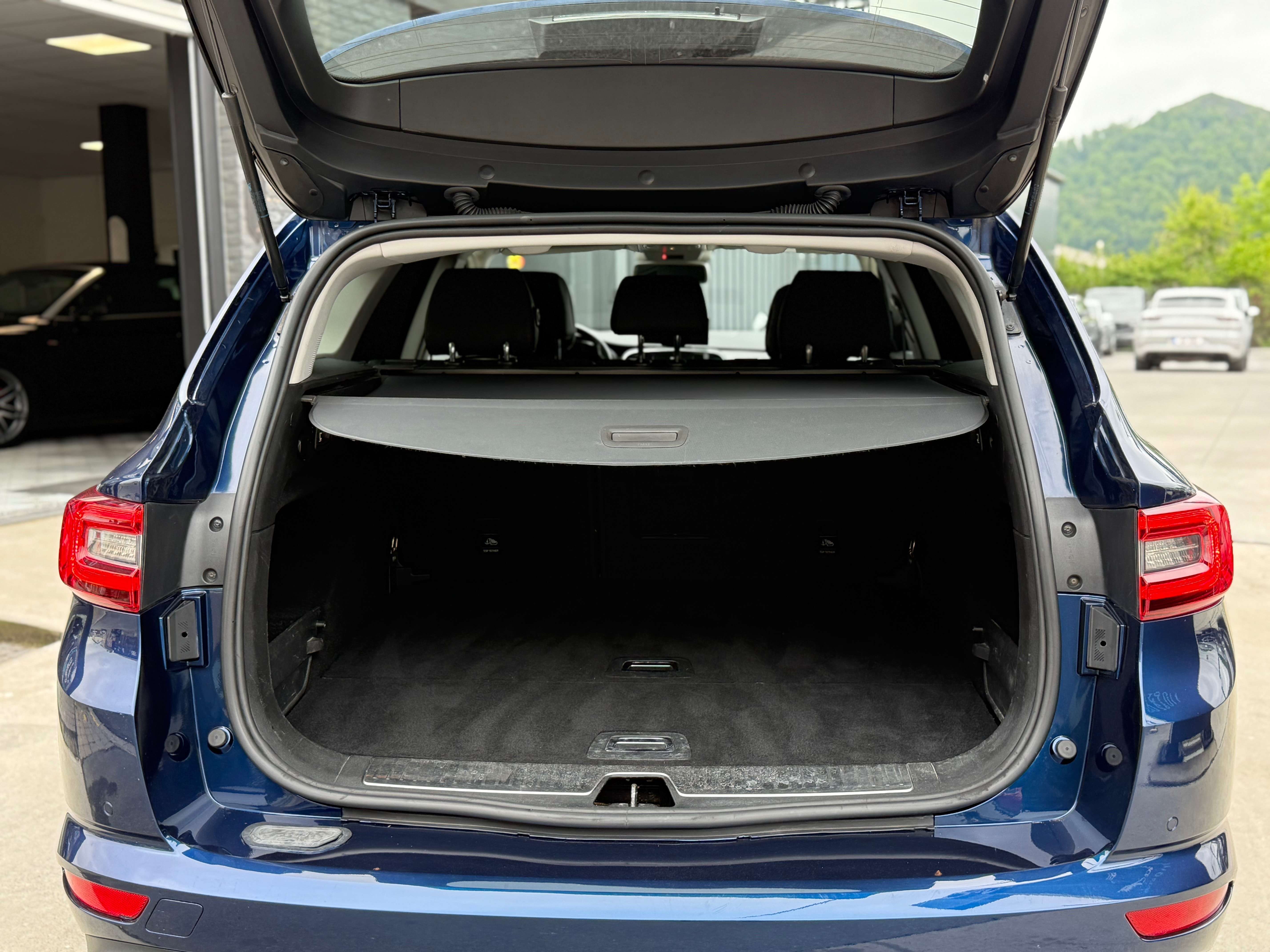 Renault Talisman SW 1.6 dCi - COCKPIT - NAVIGATION - LINE ASSIST - XENON - LED - GARANTIE 12 MOIS