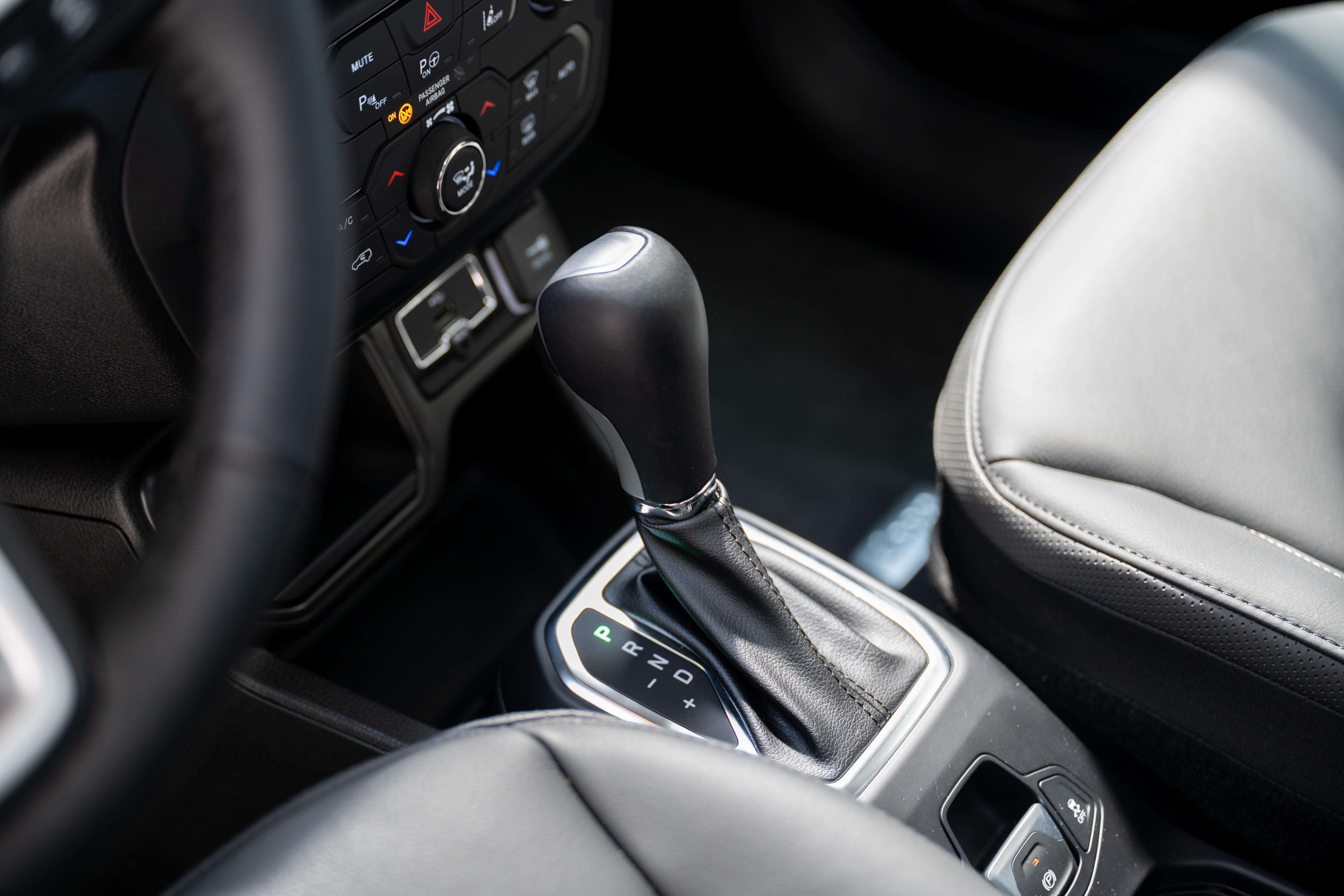 Jeep Renegade 1.5 T4 MHEV Hybrid - Toit ouvrant - Cuir Garantie