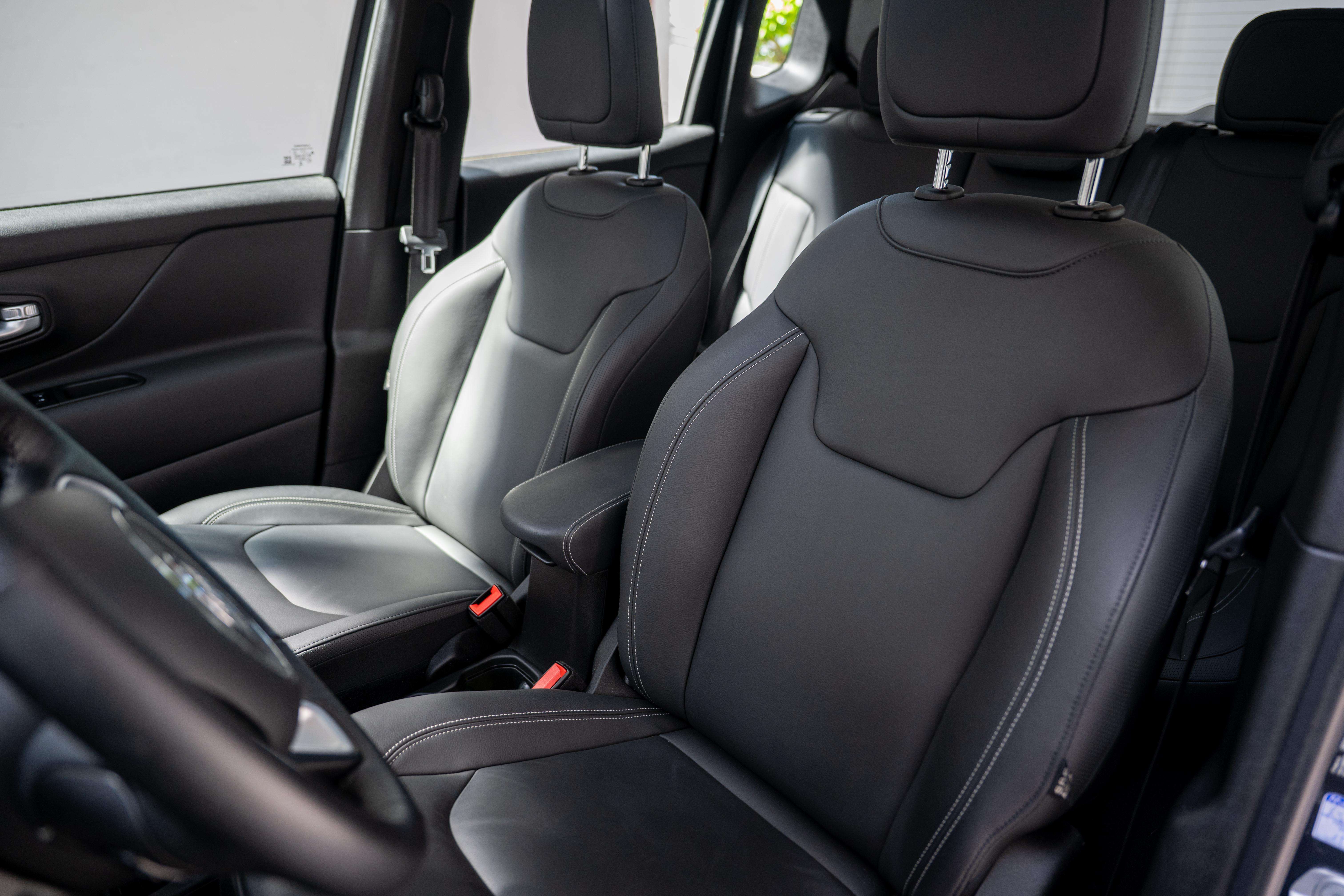 Jeep Renegade 1.5 T4 MHEV Hybrid - Toit ouvrant - Cuir Garantie