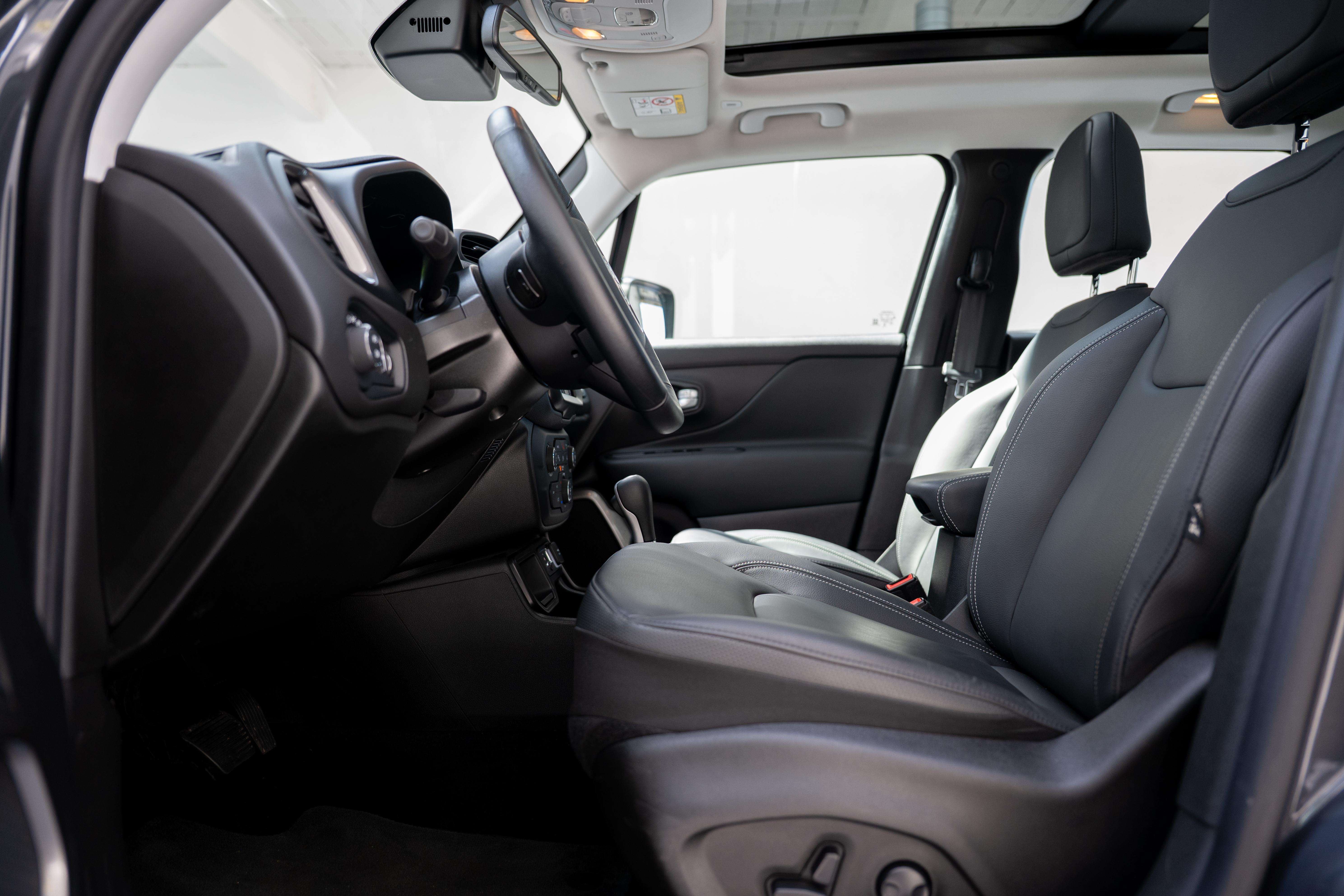 Jeep Renegade 1.5 T4 MHEV Hybrid - Toit ouvrant - Cuir Garantie