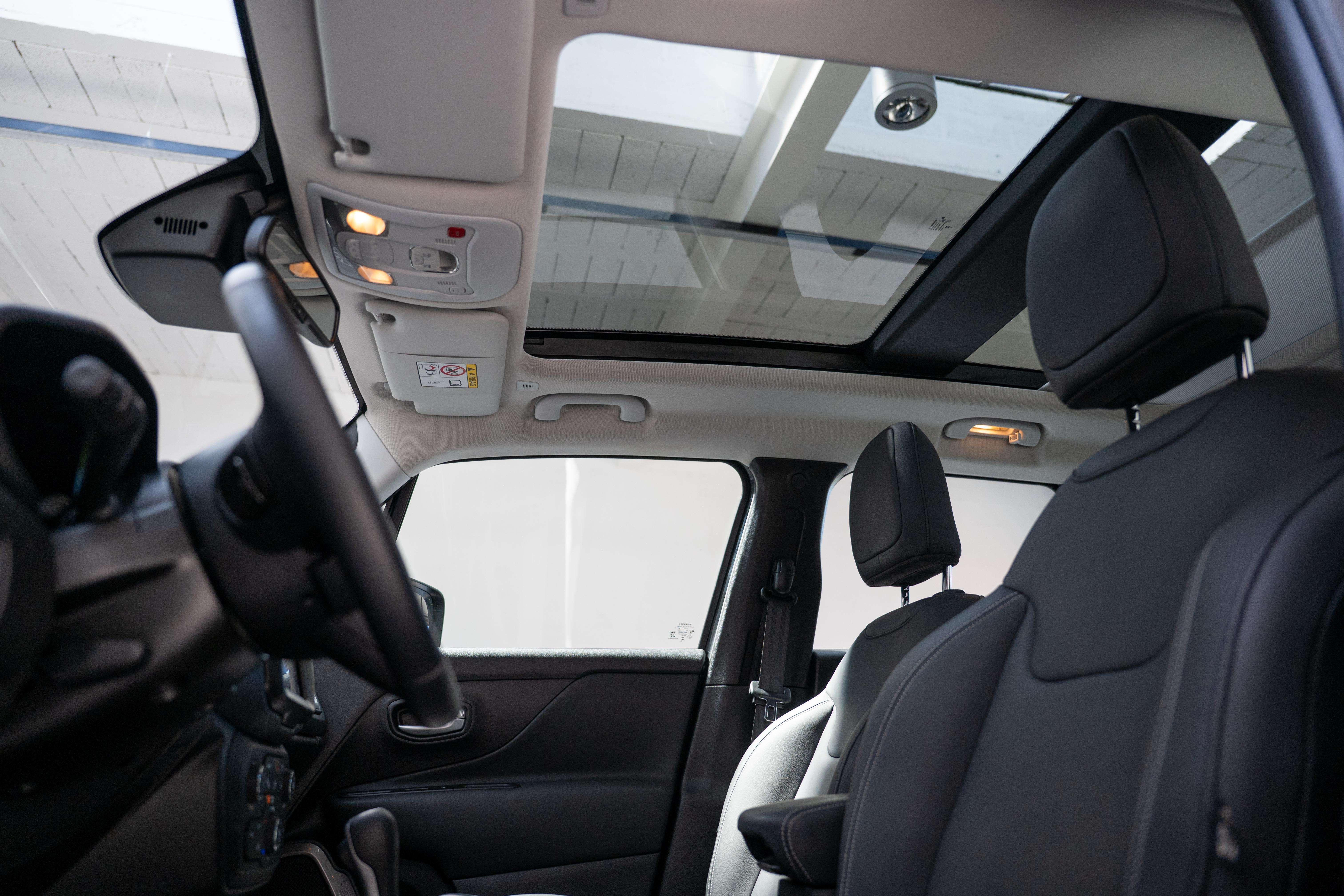 Jeep Renegade 1.5 T4 MHEV Hybrid - Toit ouvrant - Cuir Garantie