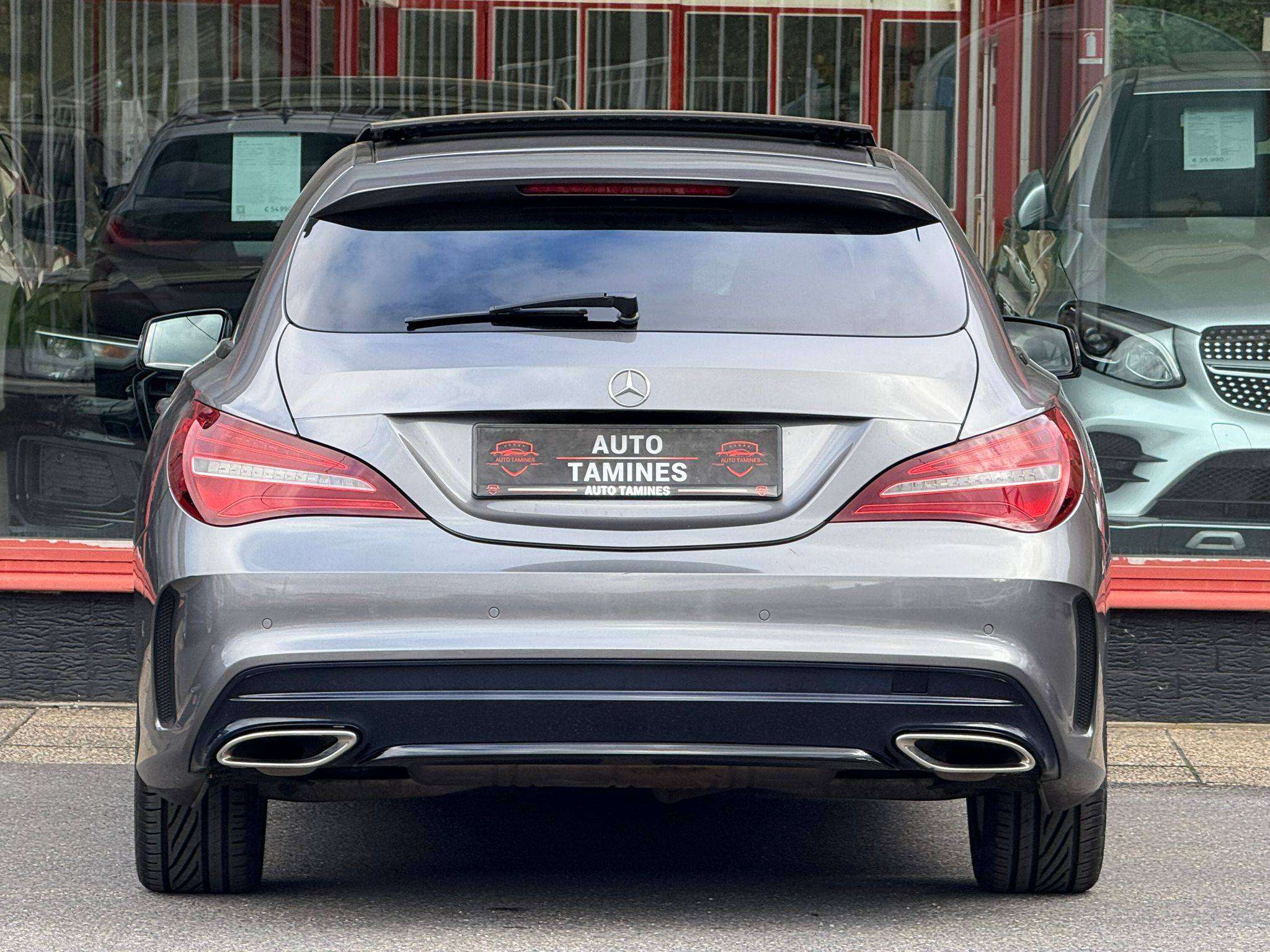 Mercedes-Benz CLA 200 CLA 200 d AMG Line / Toit Pano / Led / Full Option