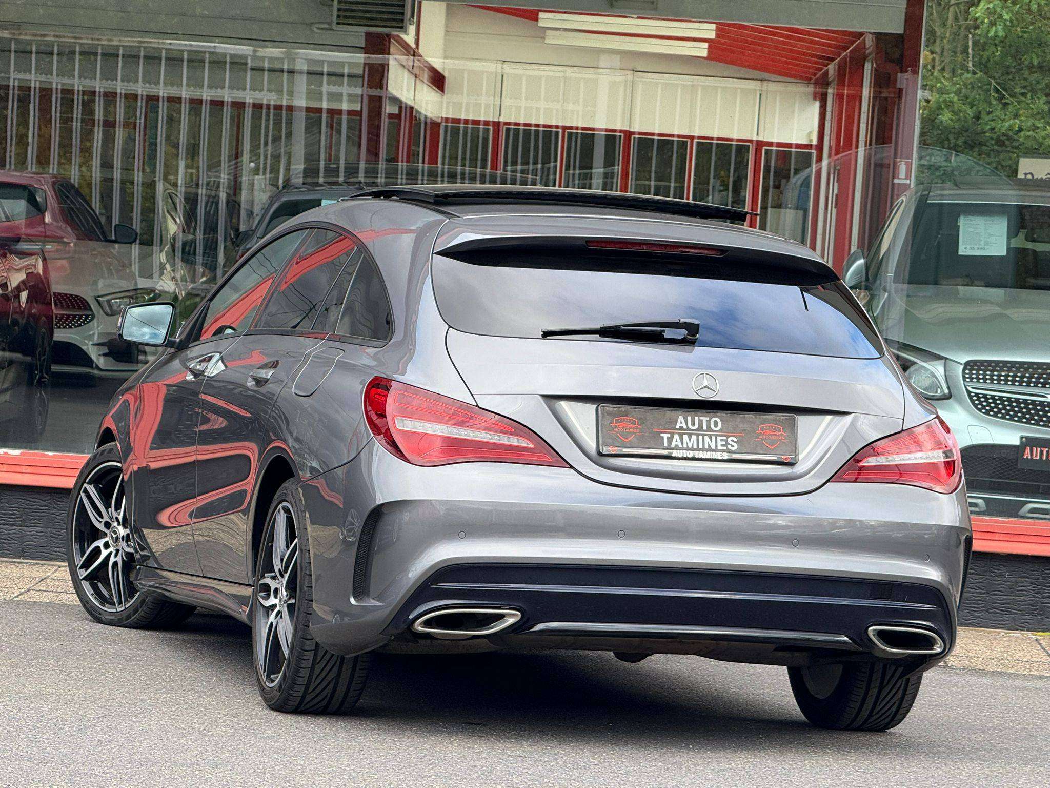 Mercedes-Benz CLA 200 CLA 200 d AMG Line / Toit Pano / Led / Full Option