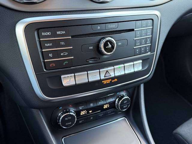 Mercedes-Benz GLA 180 GLA 180 AMG Line / 32.500 Km / Camera / Full LEd