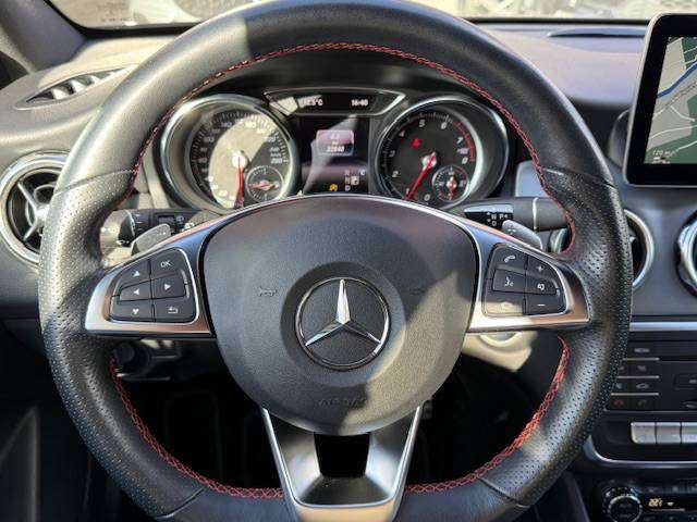 Mercedes-Benz GLA 180 GLA 180 AMG Line / 32.500 Km / Camera / Full LEd