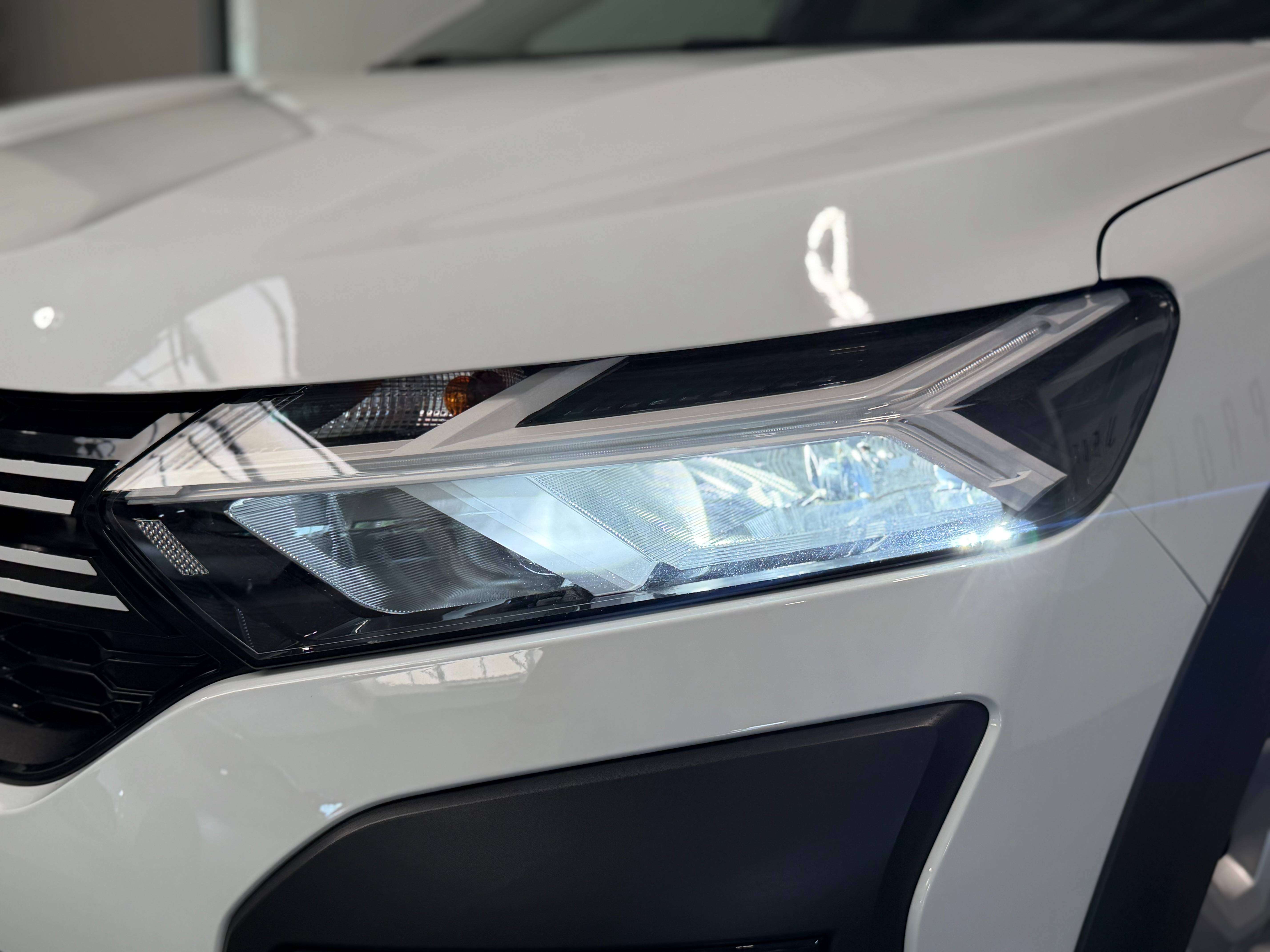 Dacia Jogger 1.6i Hybride Expression, Capteurs AR, Apple Car-Play