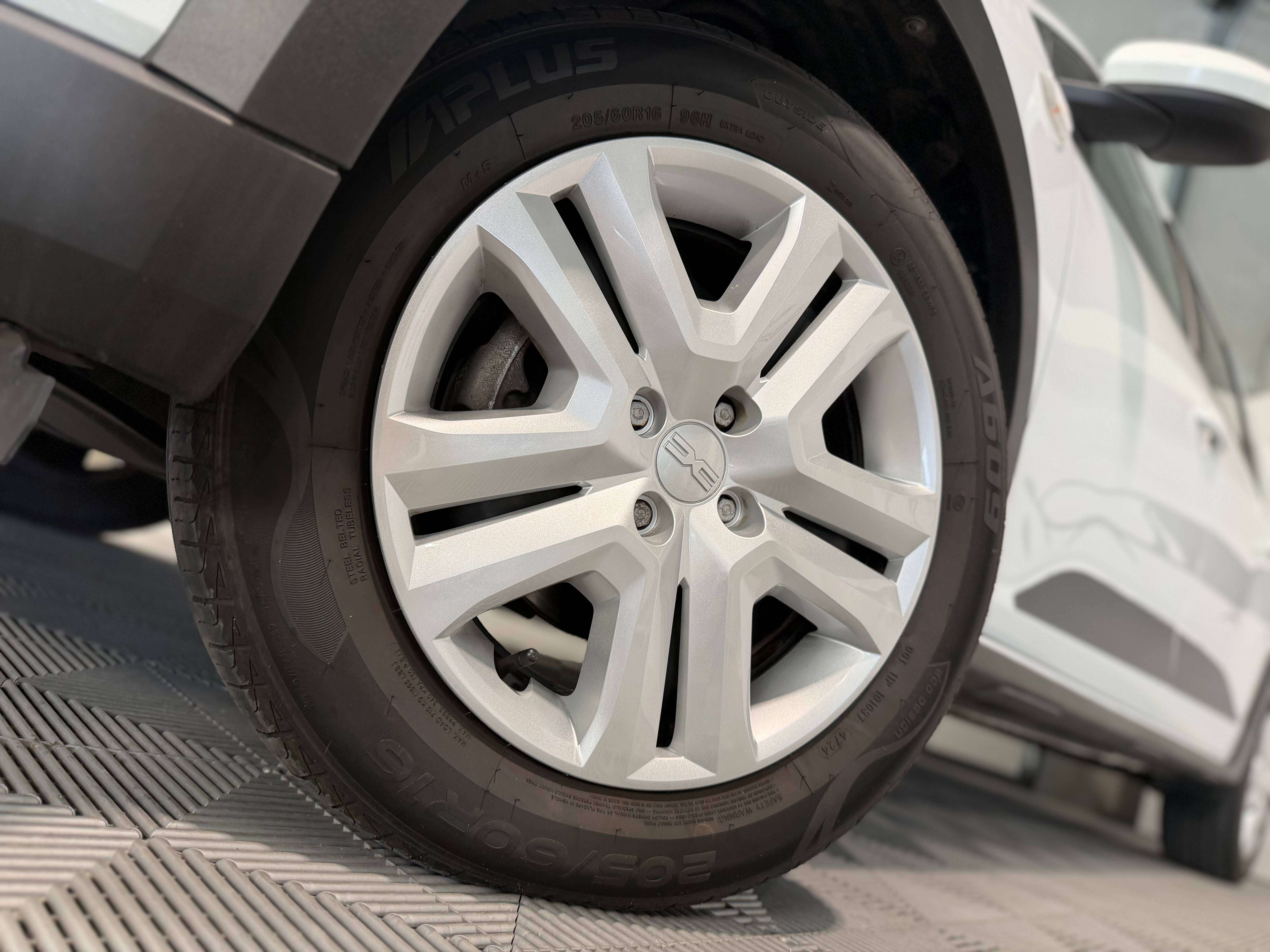 Dacia Jogger 1.6i Hybride Expression, Capteurs AR, Apple Car-Play