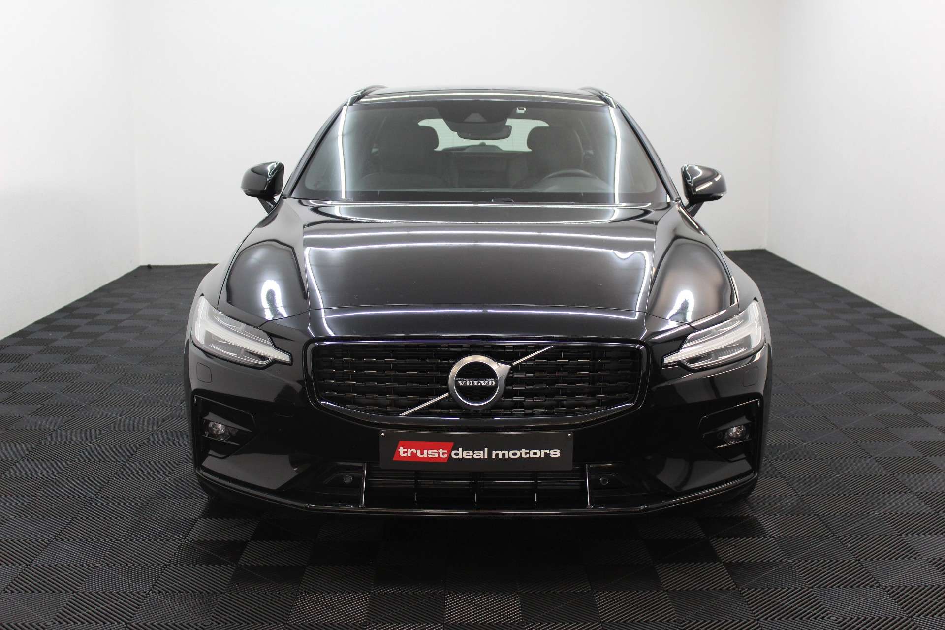Volvo V60 V60 2.0 D3 R-Design Geartronic * Garantie * TVA *