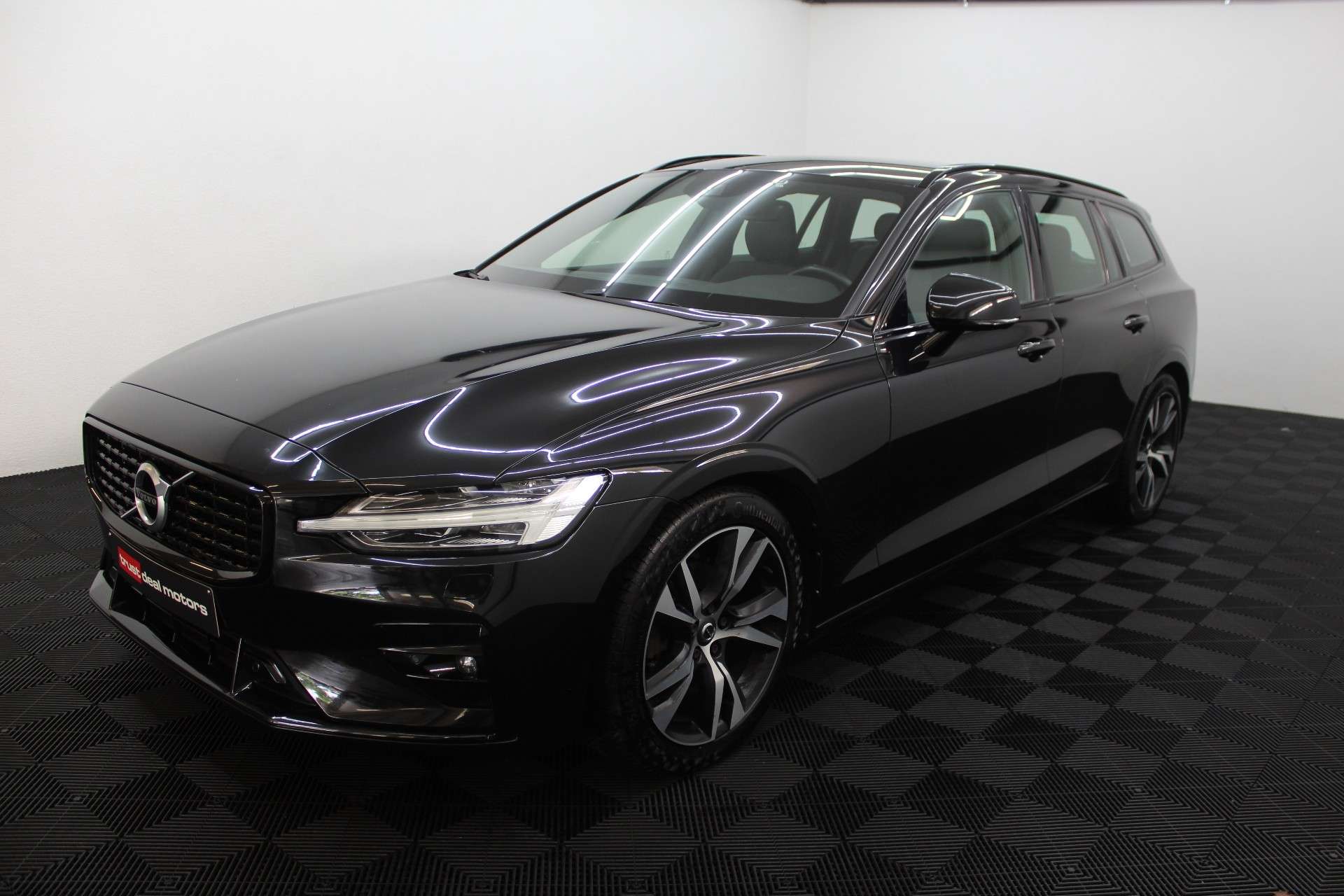 Volvo V60 V60 2.0 D3 R-Design Geartronic * Garantie * TVA *