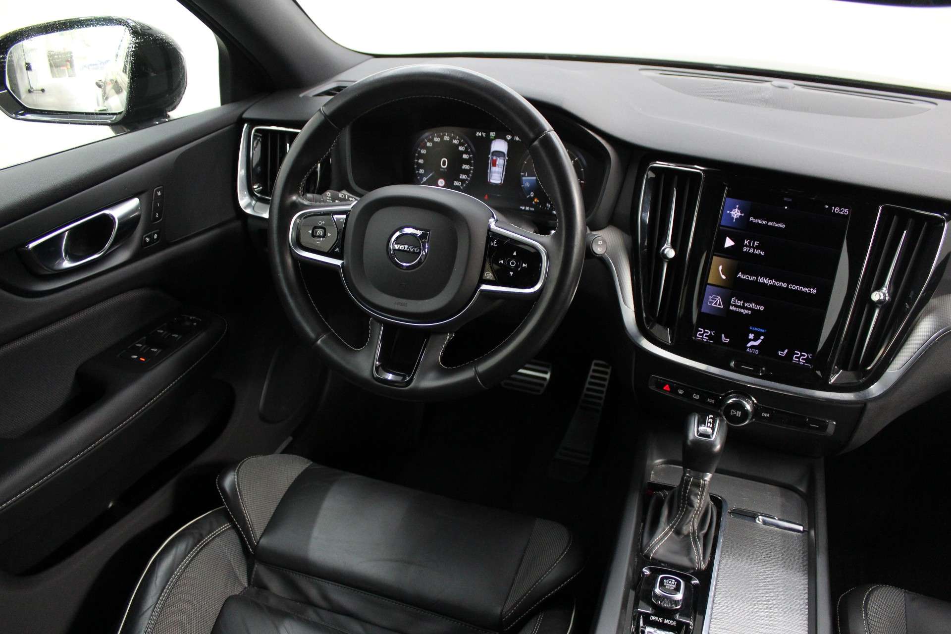 Volvo V60 V60 2.0 D3 R-Design Geartronic * Garantie * TVA *