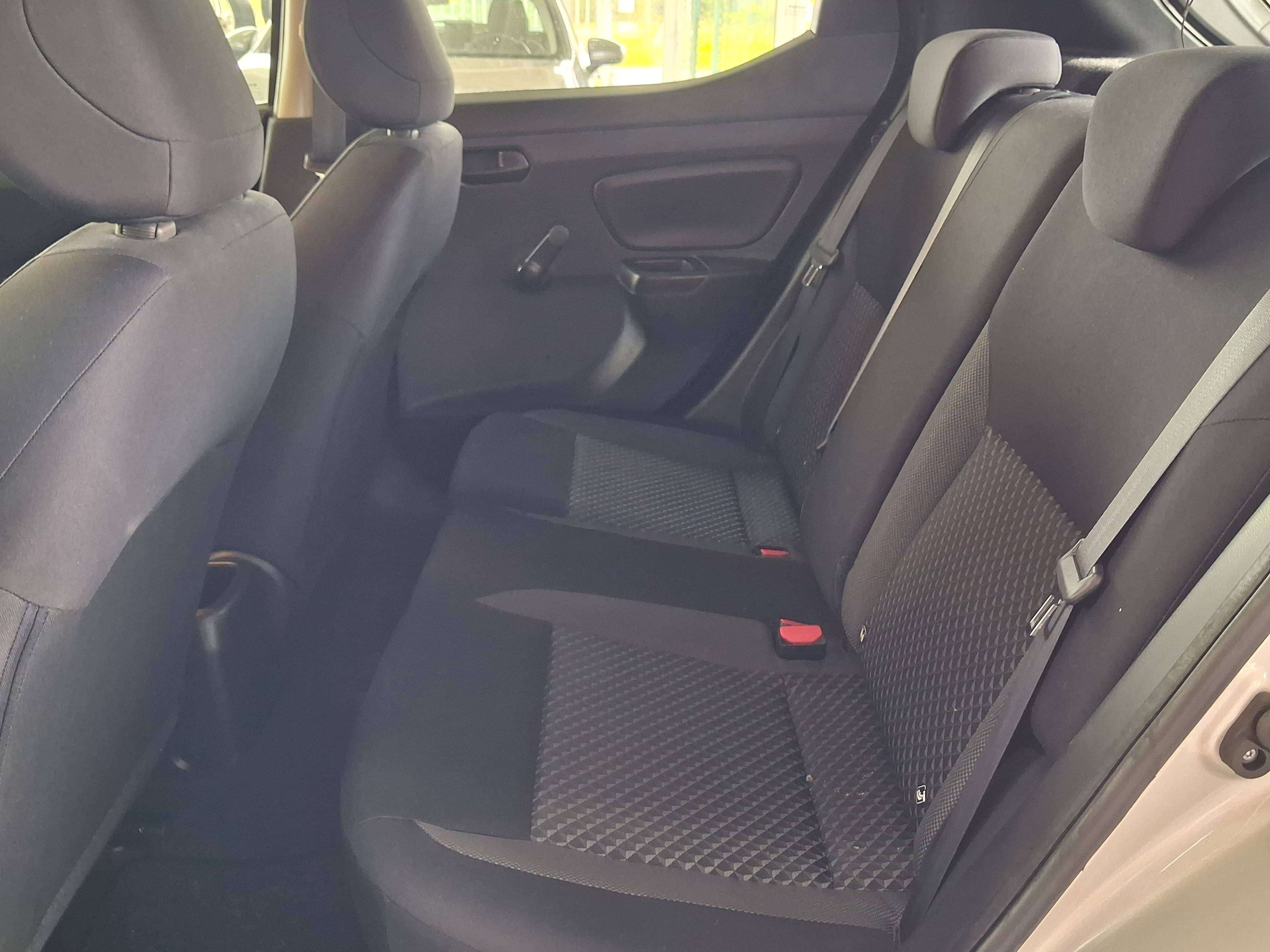 Nissan Micra Micra 1.0i Acenta /!!!!!!! 22.000 KMS !!!!!!!/ CLIMATISEE / GARANTIE