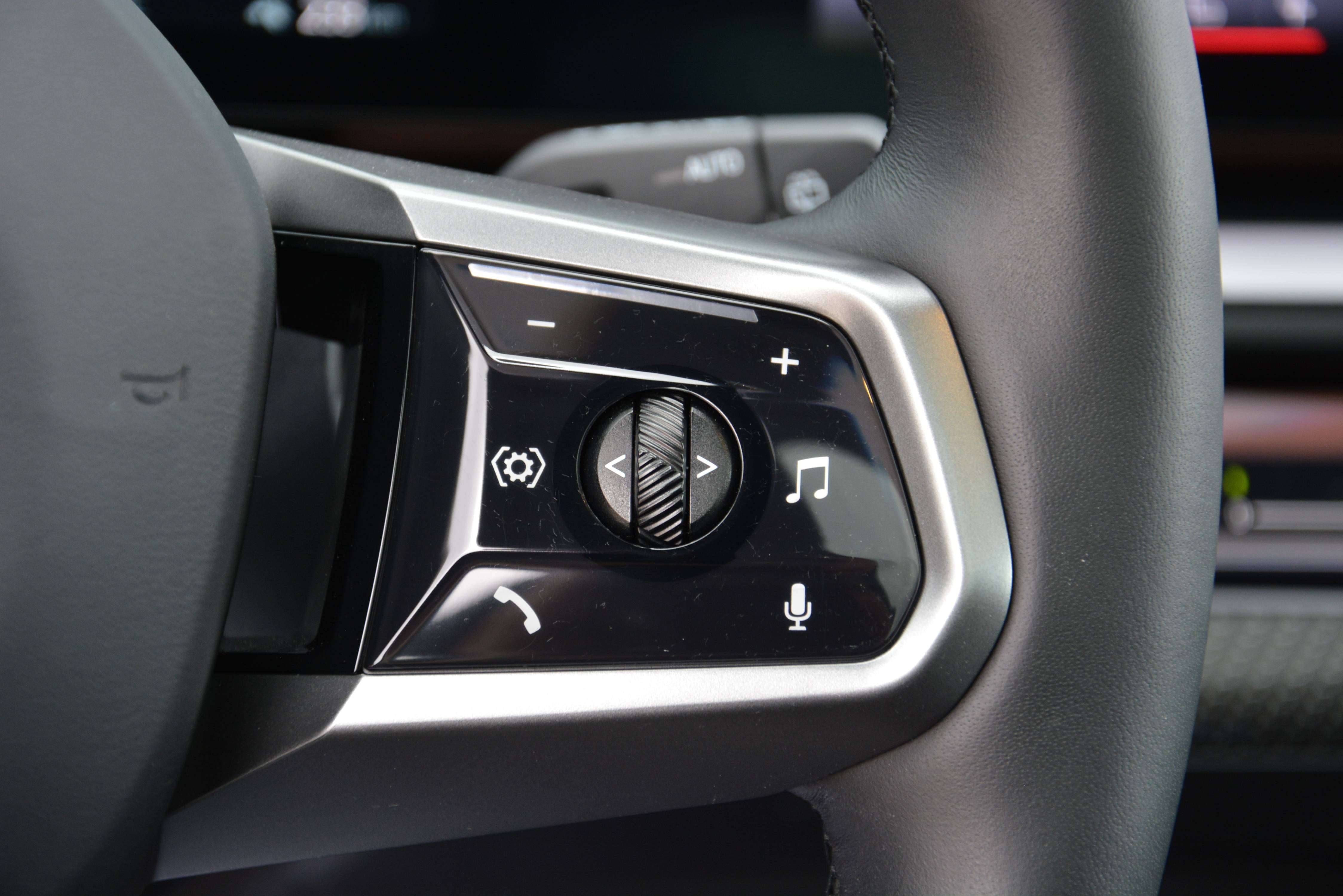 BMW i5 eDrive40 M-Sport Pro Touring/Pano/B&W/INTGR STR