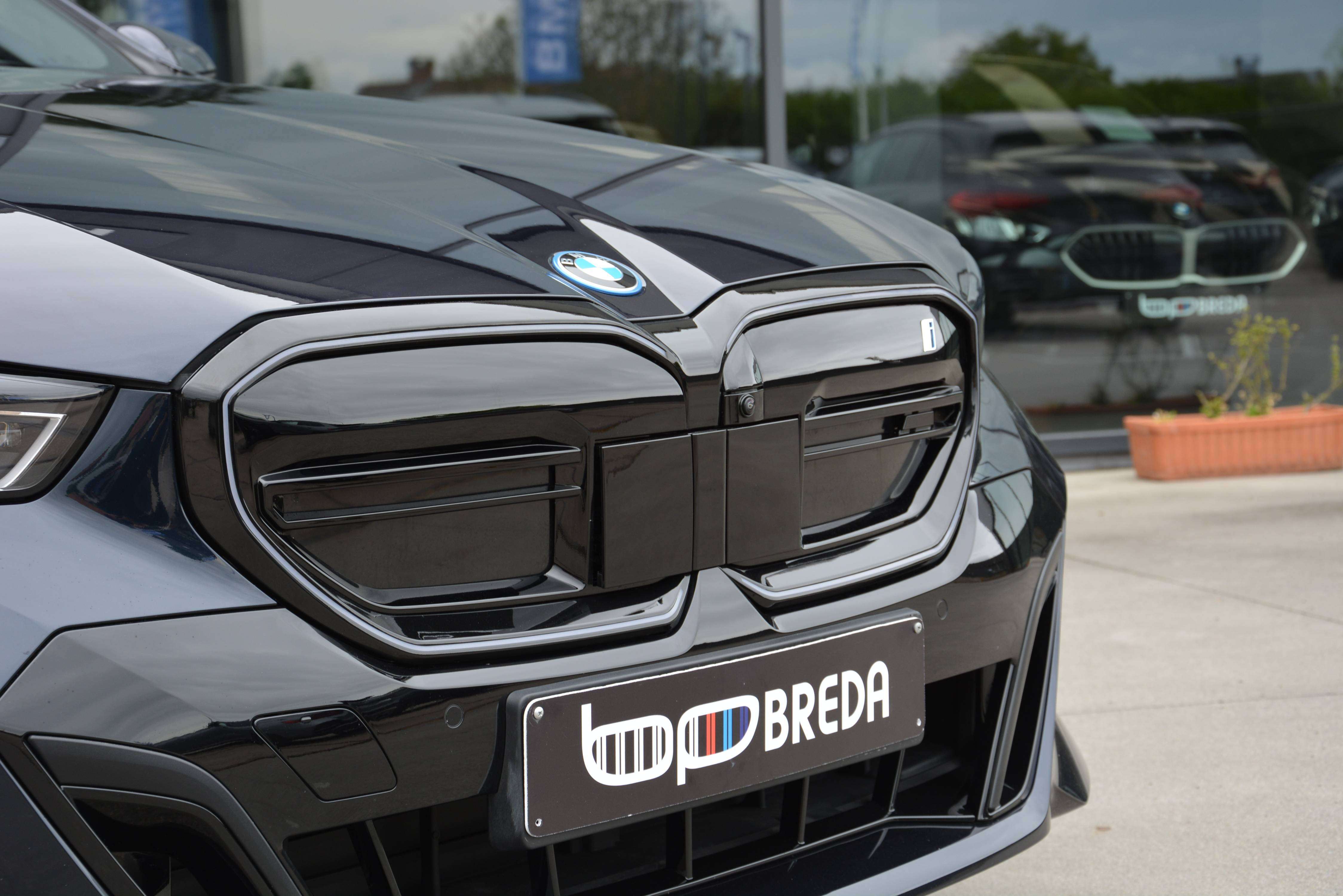 BMW i5 eDrive40 M-Sport Pro Touring/Pano/B&W/INTGR STR