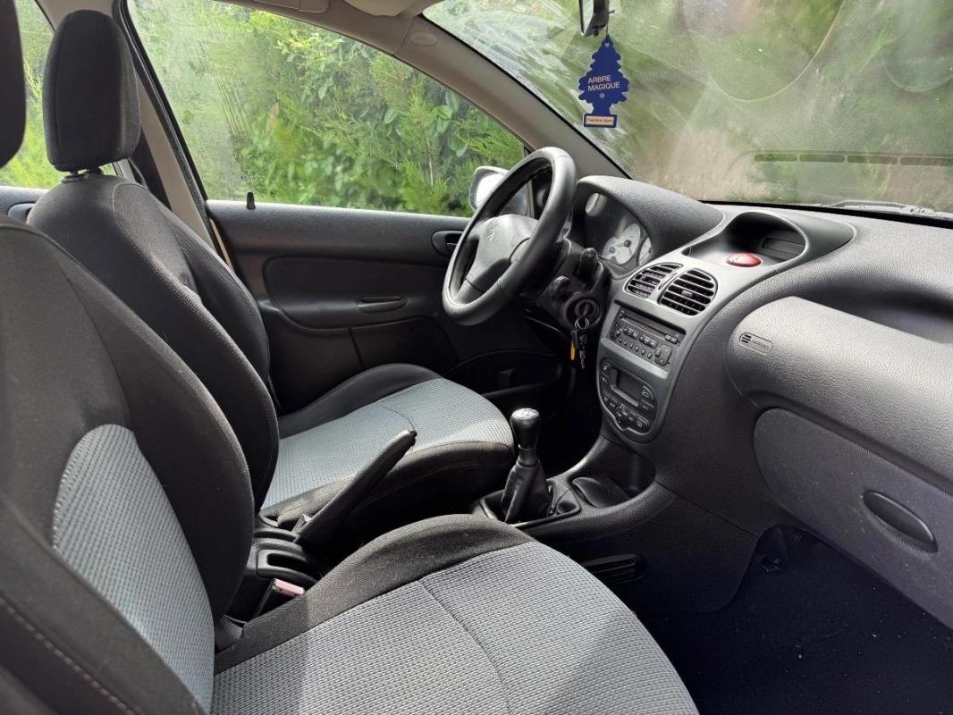 Peugeot 206 1.4 90 XT