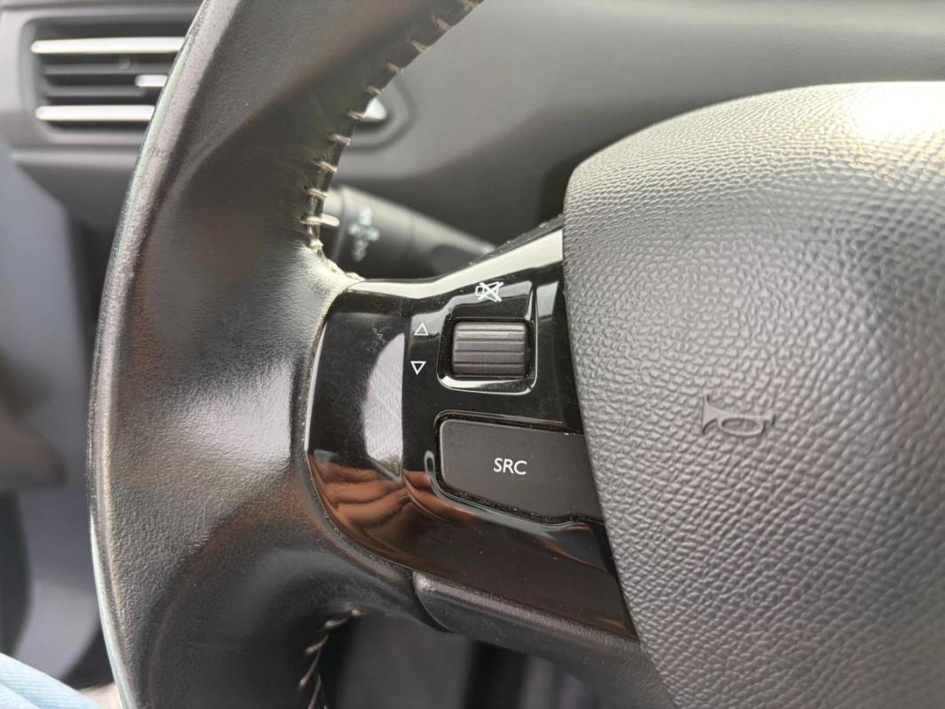 Peugeot 308 SW 1.6 E-HDI 115 CH RADAR DE RECUL - GPS CLIMATISATION AUTOMATIQUE START AND STOP
