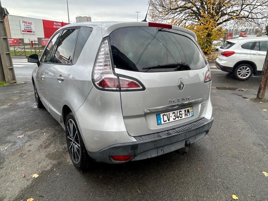 Renault Scenic III 1.5l Bose 2013 KIT DISTRIBUTION FAITE SEMI CUIR GPS Bluetooth USB AUX