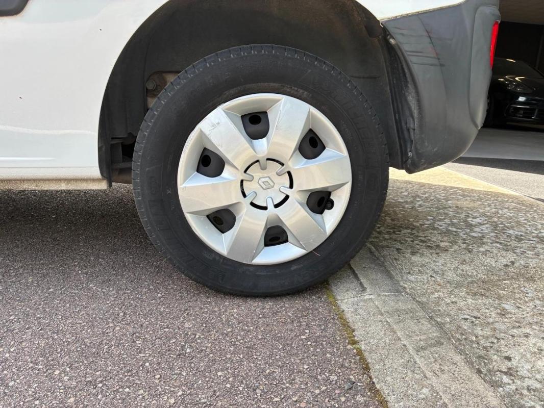 Renault Kangoo Express FOURGON 1.5 BDCI 95 | RADAR DE RECUL GPS SUIVI COMPLET FAIBLE KM FP829