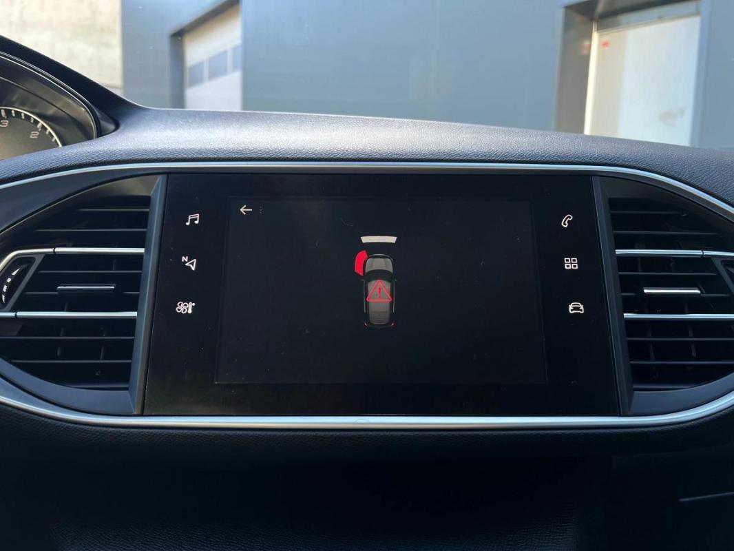 Peugeot 308 PHASE 2 1,5 BLUEHDI 130 BUSINESS EAT8 | 1ER MAIN FR SUIVI ENTRETIEN CARPLAY REF-FK01