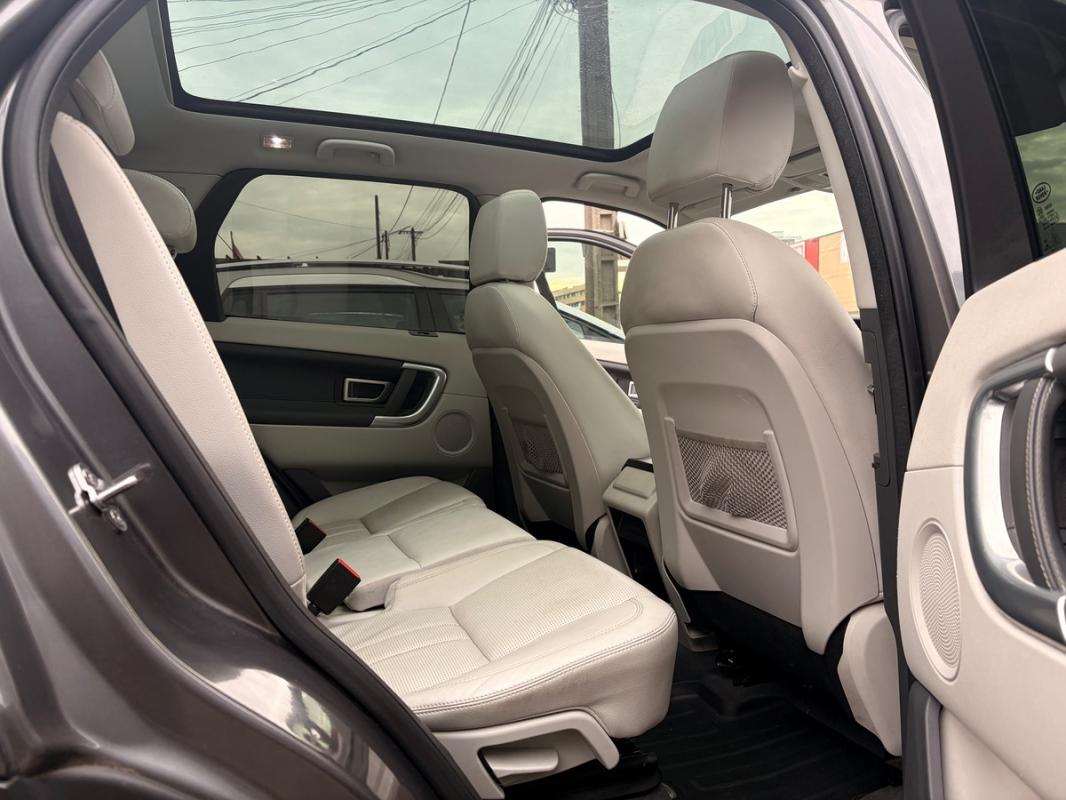 Land Rover Discovery Sport BOITE AUTO 7 PLACES TOIT PANORAMIQ GPS CUIR ÉLECT CAMÉRA BLUETOOTH RADARS