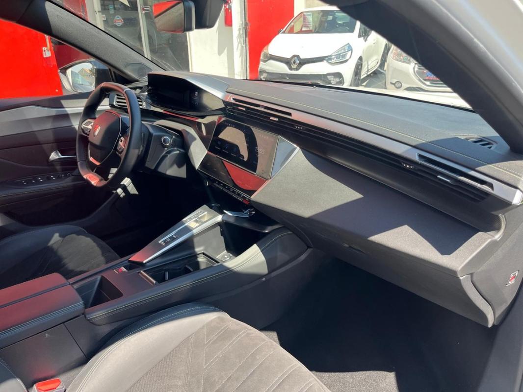 Peugeot 308 GT Line 1.5L HDI 131 CH BOÎTE AUTOMATIQUE | ENTIÈREMENT RÉVISÉE ET GARANTIE 12 MOIS
