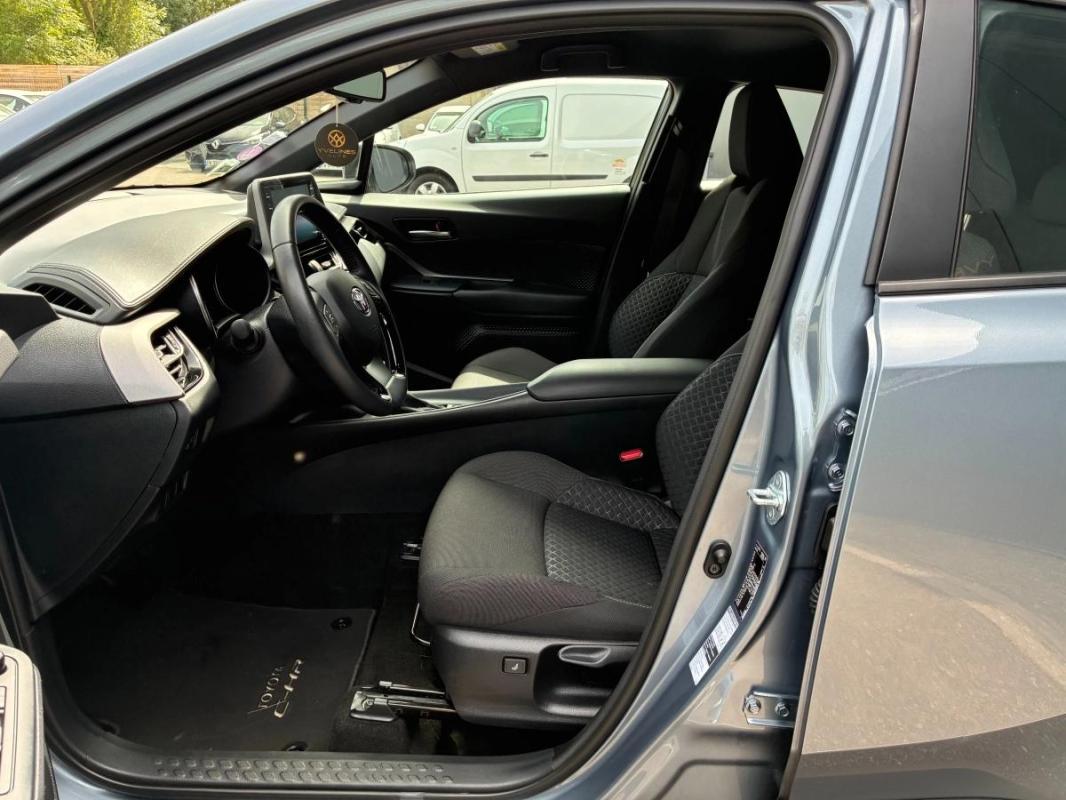 Toyota C-hr 1.8 HSD 122H HYBRID DYNAMIC | 1ERE MAIN FR SUIVI COMPLET CAMERA DE RECUL |99