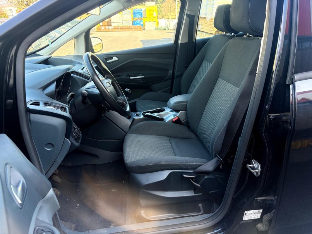 Ford C-max 2013 1.6L 110 TDCI Trend RADARS RÉGULATEURS PAYEMENT EN 3 Fois