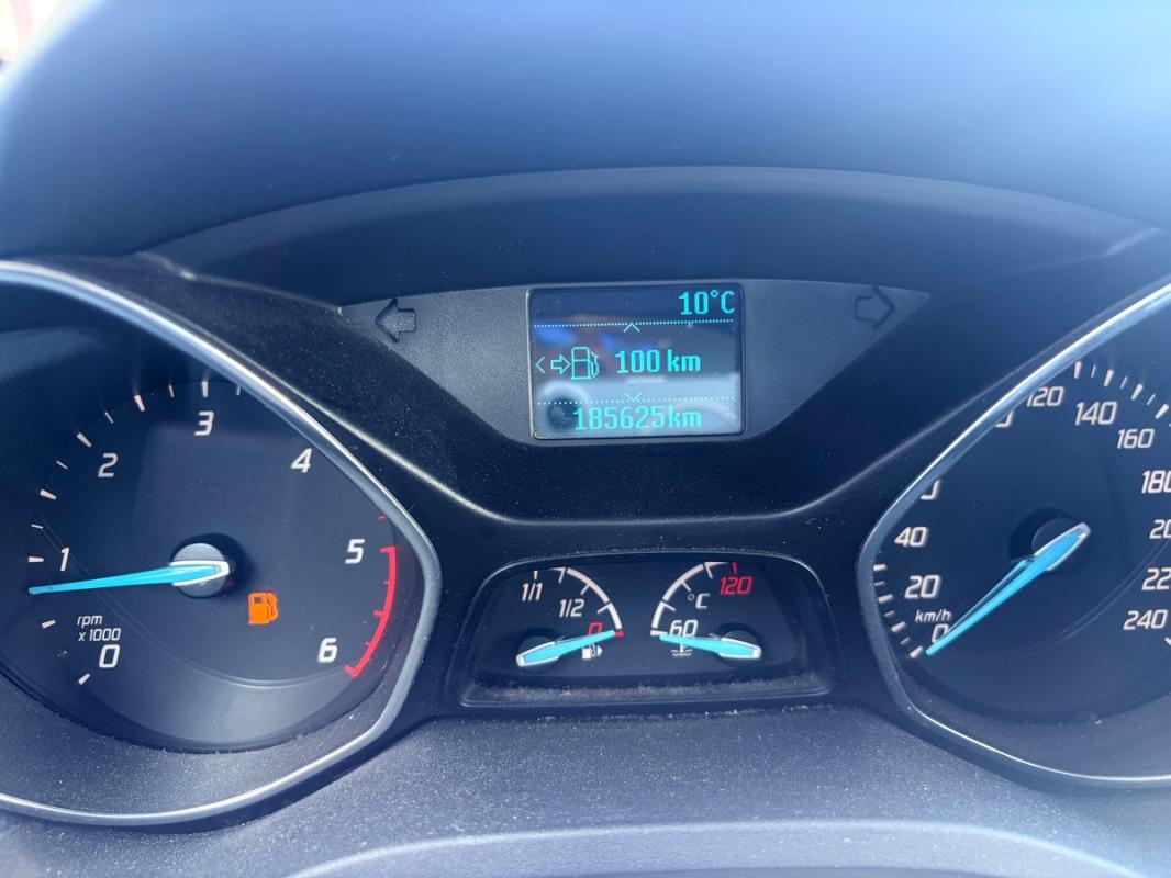 Ford C-max 2013 1.6L 110 TDCI Trend RADARS RÉGULATEURS PAYEMENT EN 3 Fois