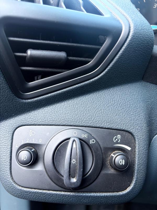 Ford C-max 2013 1.6L 110 TDCI Trend RADARS RÉGULATEURS PAYEMENT EN 3 Fois