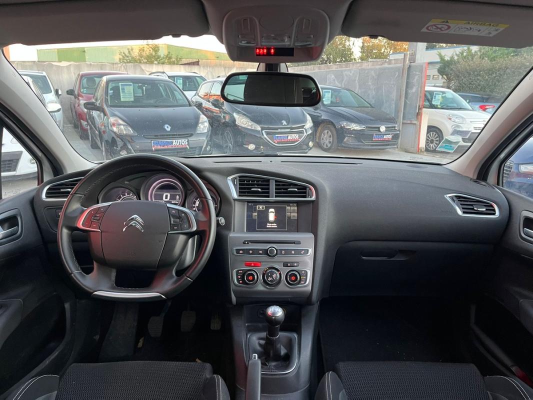Citroen C4 111 CH ESSENCE CRIT'AIR 1 | ENTIÈREMENT RÉVISÉE ET GARANTIE