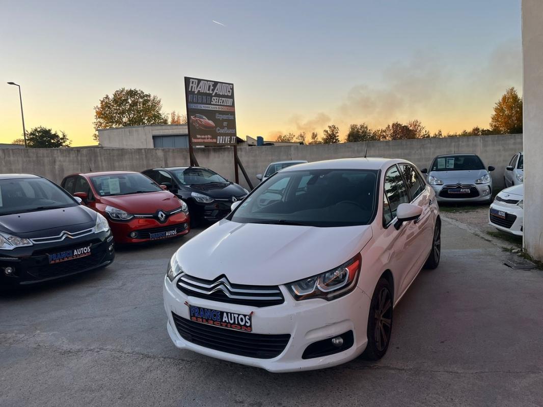 Citroen C4 111 CH ESSENCE CRIT'AIR 1 | ENTIÈREMENT RÉVISÉE ET GARANTIE