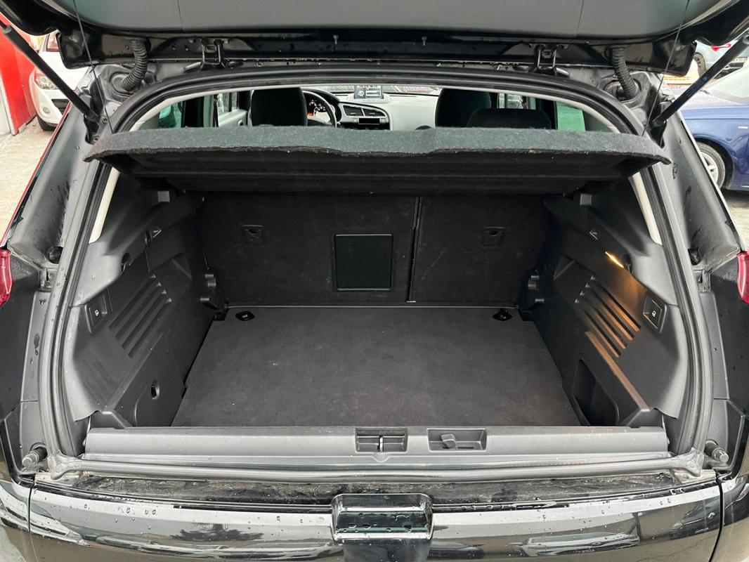 Peugeot 3008 1.6L HDI 120 CH PHASE 2 AVEC CAMÉRA, GPS.. | ENTIÈREMENT RÉVISÉE & GARANTIE 12 MOIS