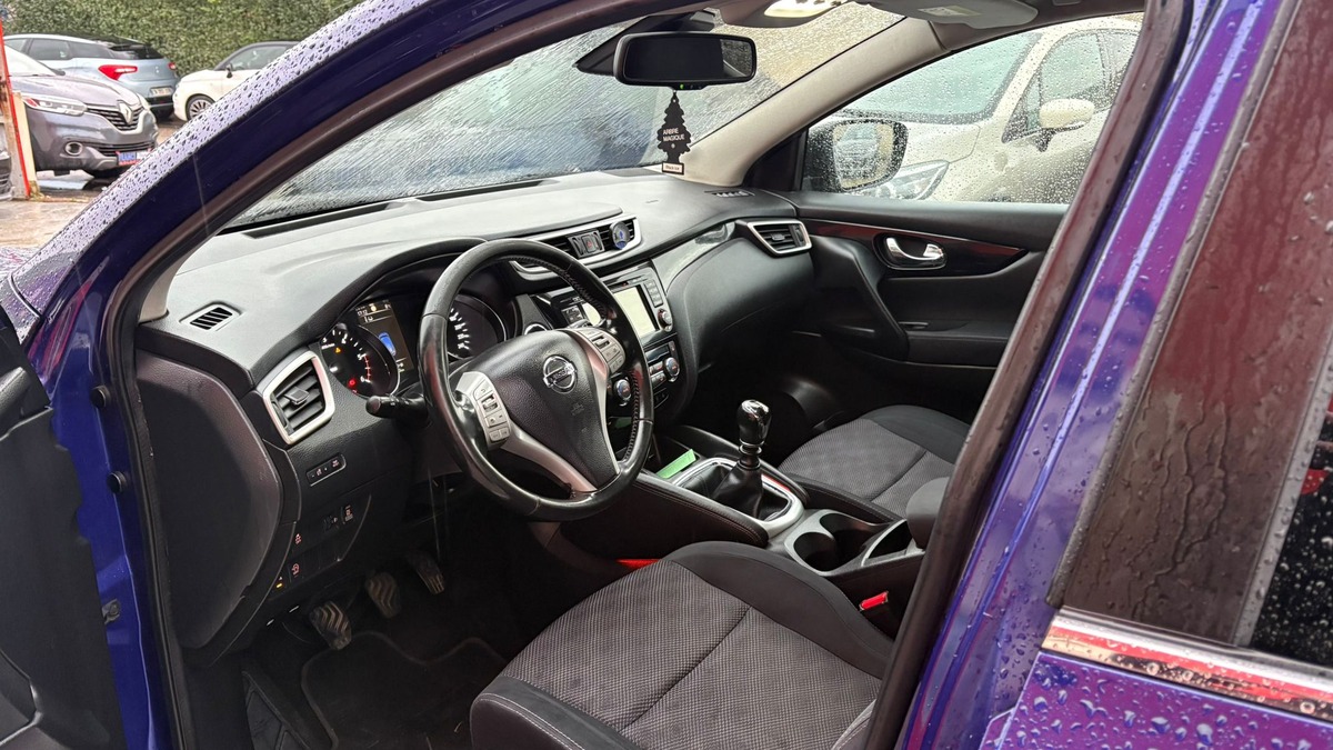 Nissan Qashqai 1.6L DCI 131 CH - ENTIÈREMENT RÉVISÉE & GARANTIE PENDANT 12 MOIS
