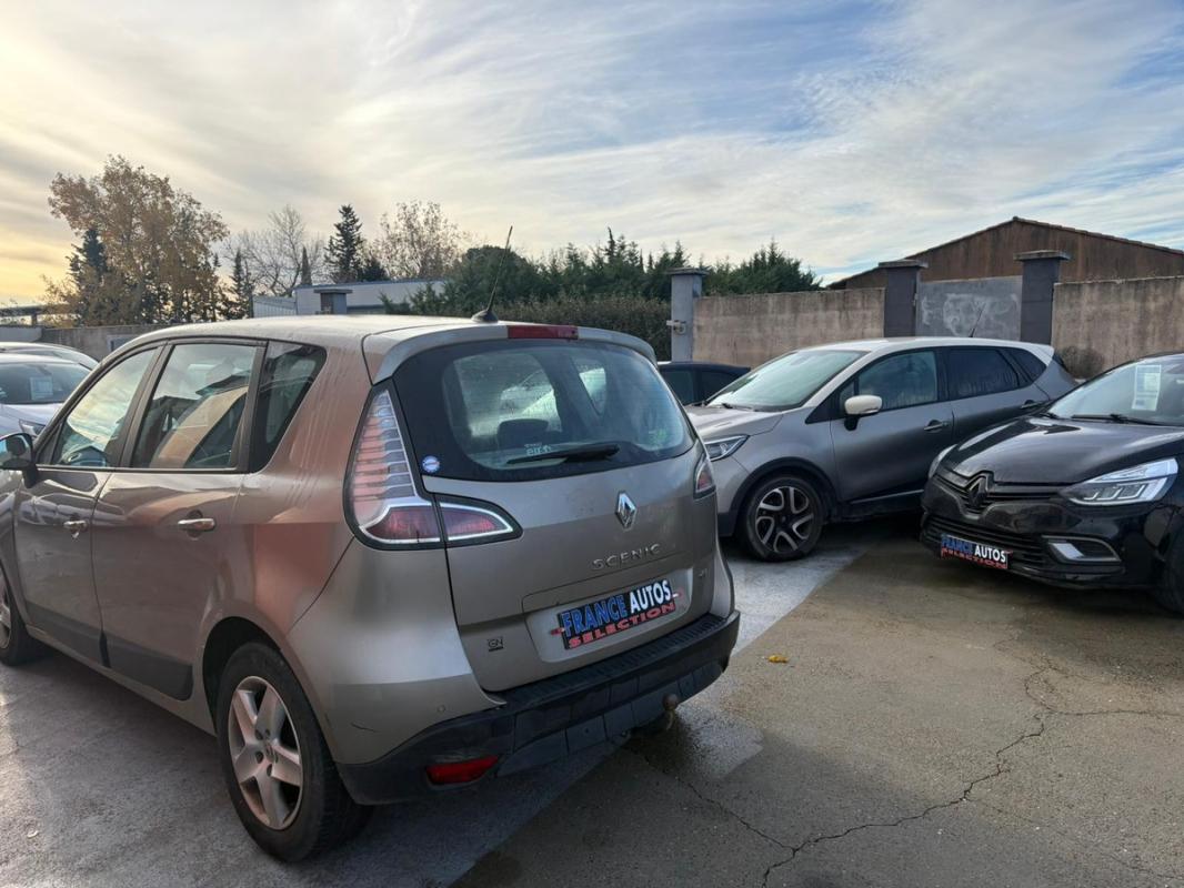 Renault Scenic PHASE 2 1.5L DCI 110 CH - ENTIÈREMENT RÉVISÉE & GARANTIE 12 MOIS GPS, 4 PNEUS NEUFS