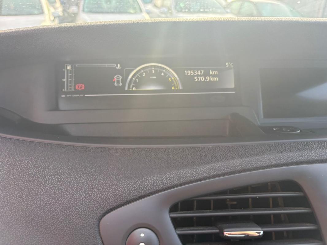 Renault Scenic PHASE 2 1.5L DCI 110 CH - ENTIÈREMENT RÉVISÉE & GARANTIE 12 MOIS GPS, 4 PNEUS NEUFS