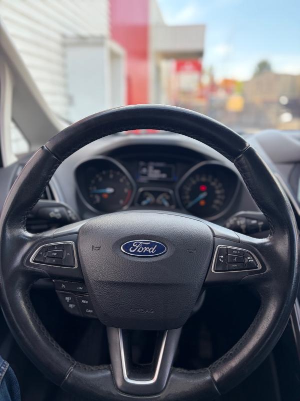Ford C-max 2016 TDCI Titanium PHASE 2 GPS RADARS BLUETOOTH PAYER EN 3 FOIS