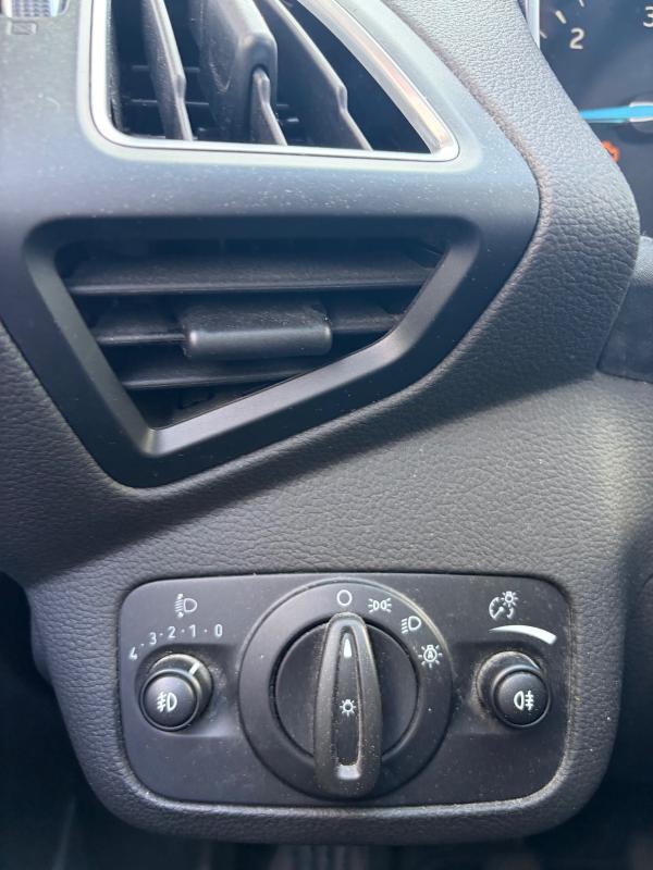 Ford C-max 2016 TDCI Titanium PHASE 2 GPS RADARS BLUETOOTH PAYER EN 3 FOIS