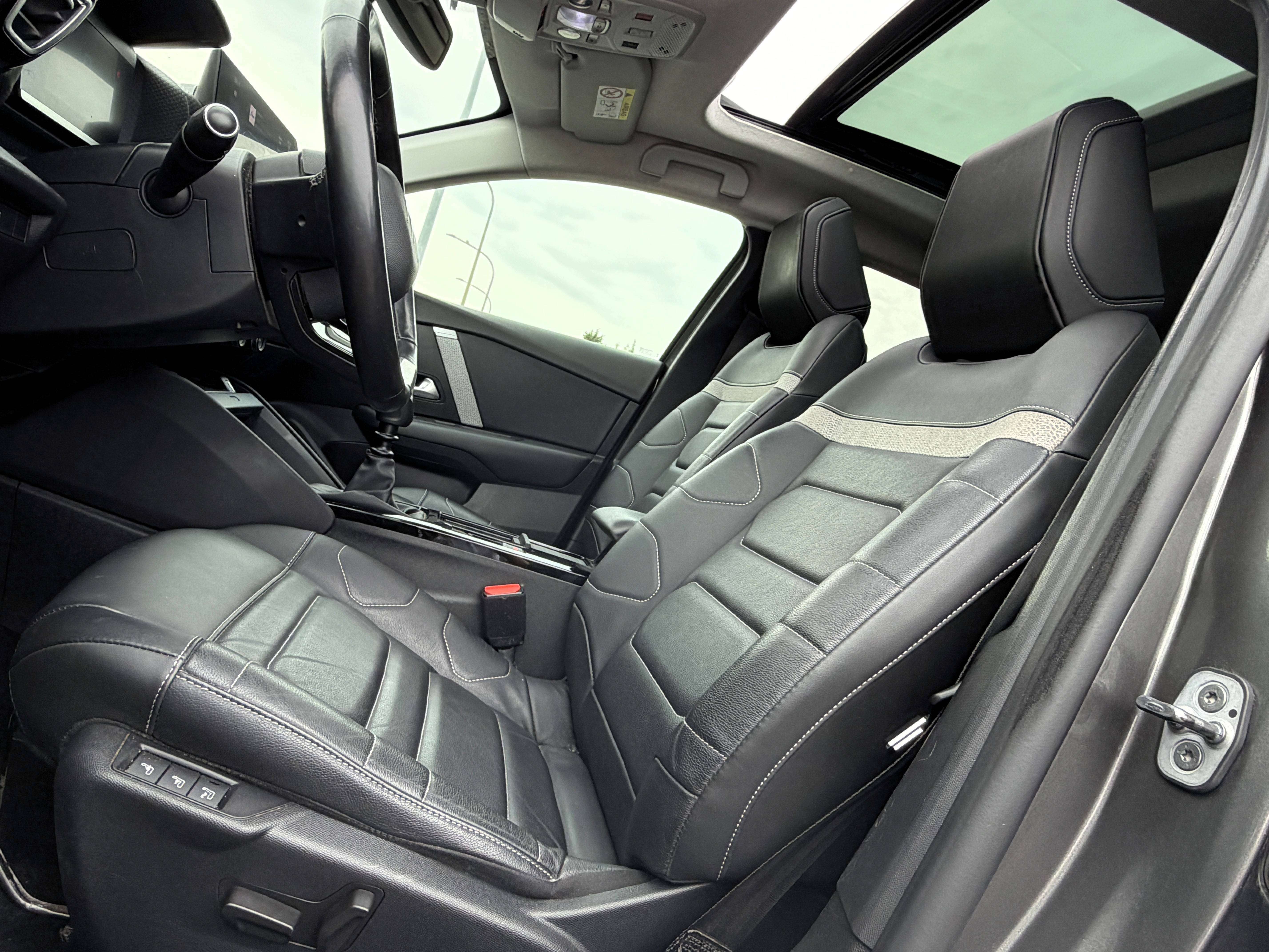 Citroen C4 1.2 Turbo Shine Pack 1er PROPRIO/PANO/CUIR/FULL LED/HEAD-UP/CAMERA/GARANTIE 2031