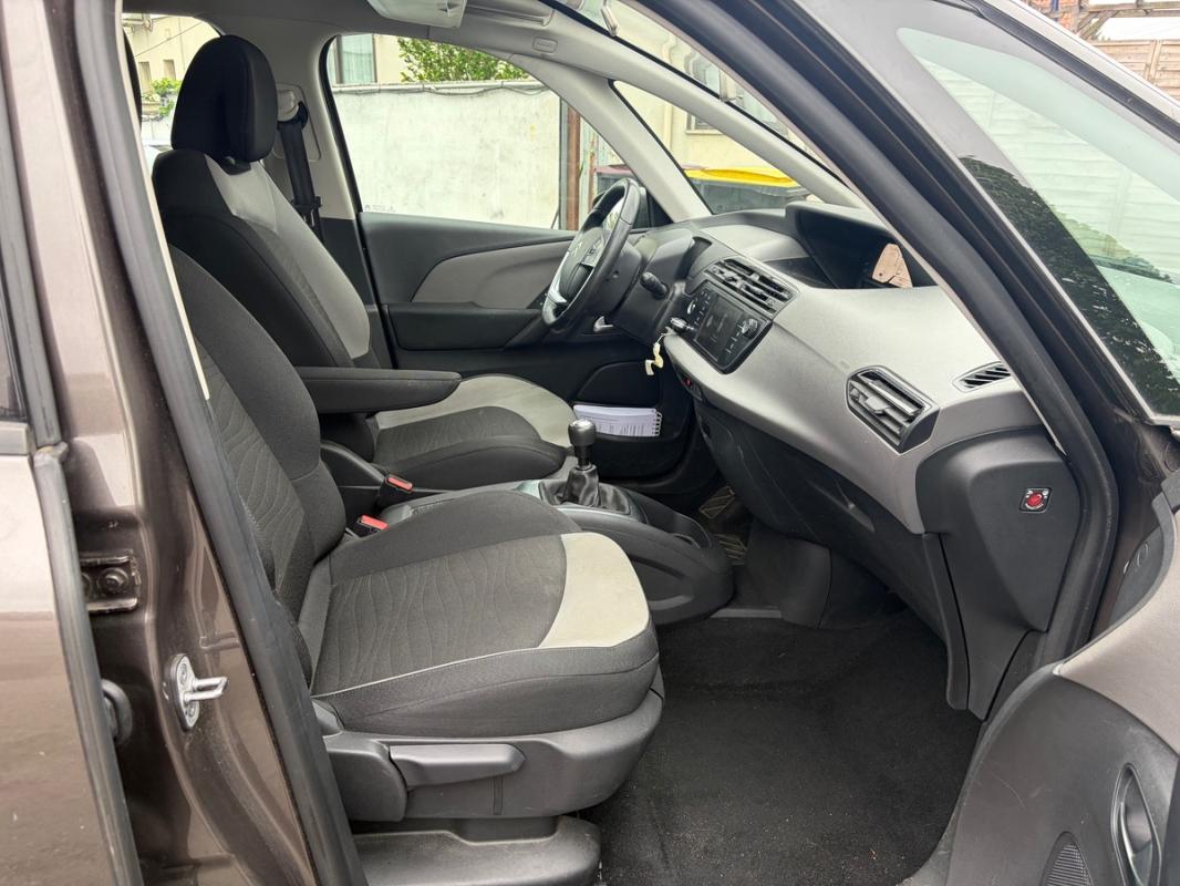 Citroen C4 2016 KIT DISTRIBUTION NEUF GPS BLUETOOTH RADARS RÉGULATEUR PAYEE EN 3 FOIS