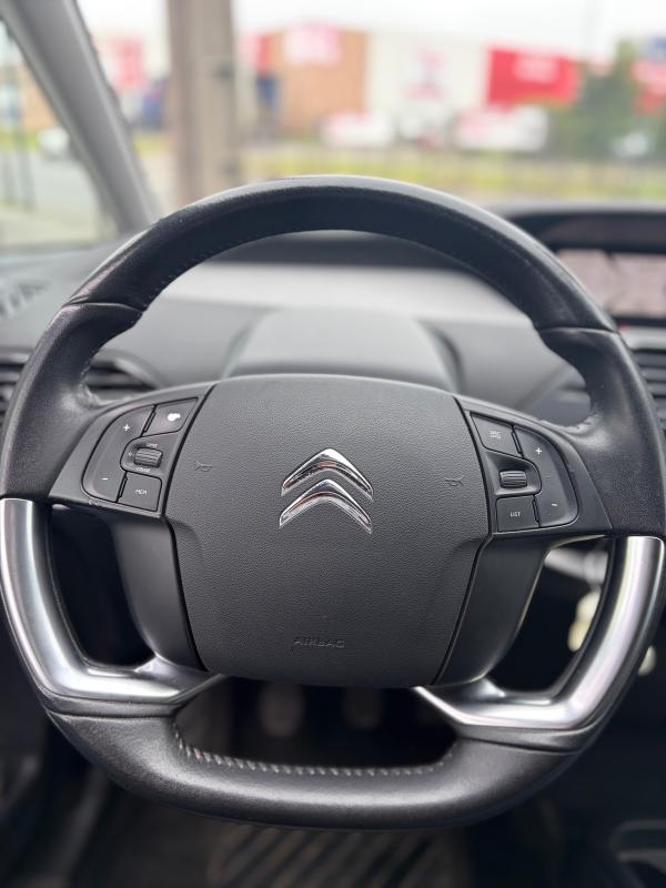 Citroen C4 2016 KIT DISTRIBUTION NEUF GPS BLUETOOTH RADARS RÉGULATEUR PAYEE EN 3 FOIS