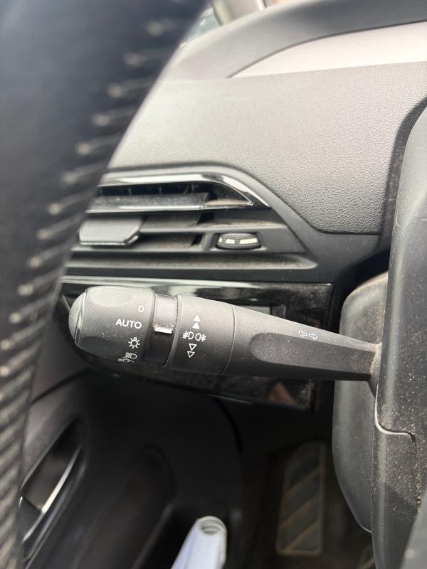 Citroen C4 2016 KIT DISTRIBUTION NEUF GPS BLUETOOTH RADARS RÉGULATEUR PAYEE EN 3 FOIS