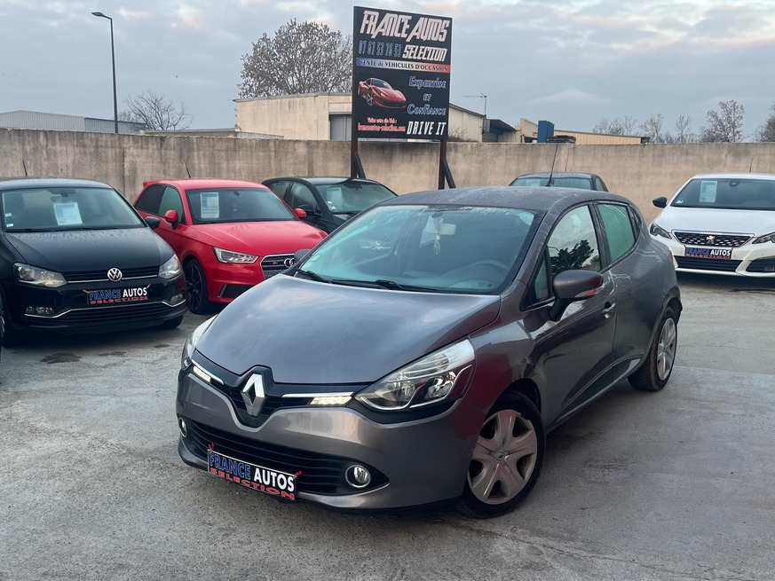Renault Clio IV 1.5L DCI GPS - RADAR DE RECUL ENTIÈREMENT RÉVISÉE ET GARANTIE SUR 12 MOIS