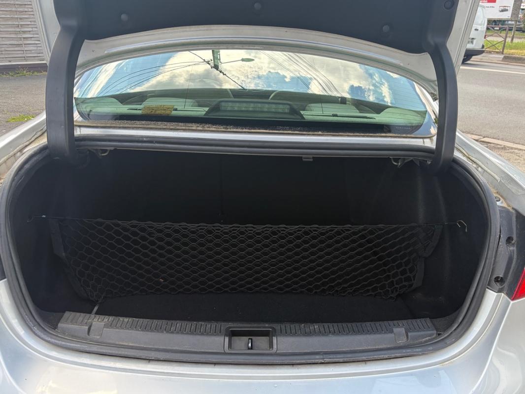 Renault Fluence 1.5l DCIPRIVILÈGE SUIVI D ENTRETIENT GPS SEMI CUIR RADAR PAYEMENT EN 3FOIS