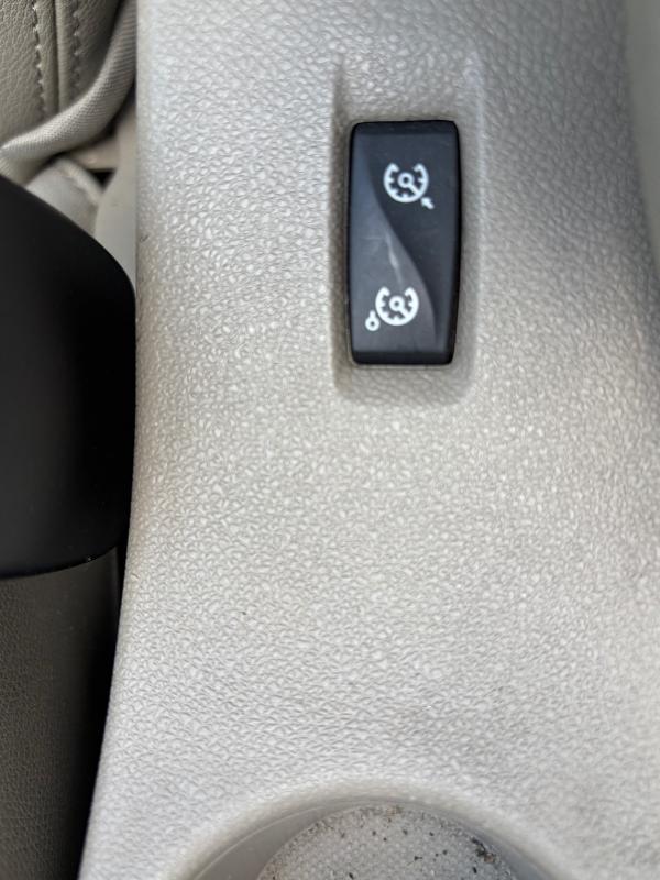 Renault Fluence 1.5l DCIPRIVILÈGE SUIVI D ENTRETIENT GPS SEMI CUIR RADAR PAYEMENT EN 3FOIS