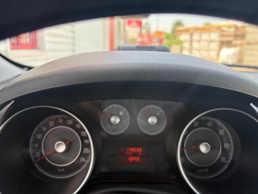 Fiat Grande Punto ÉVO Multijet Dynamic 1 ÈRE MAIN Tout le suivie d entretien PAYÉE EN 3 Fois