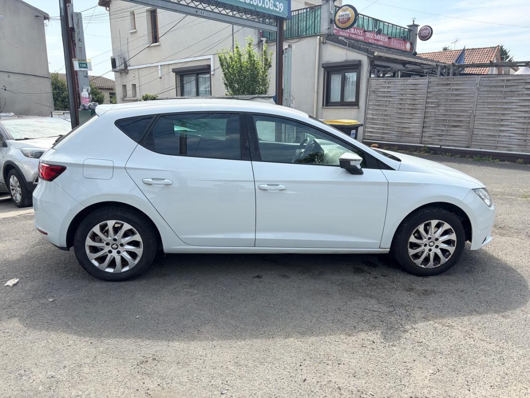 Seat Leon III TDI 105 2013 TOUT LE SUIVIE D ENTRETIEN RADAR RÉGULATEURS BLUETOOTH PAYER EN 3 Fois