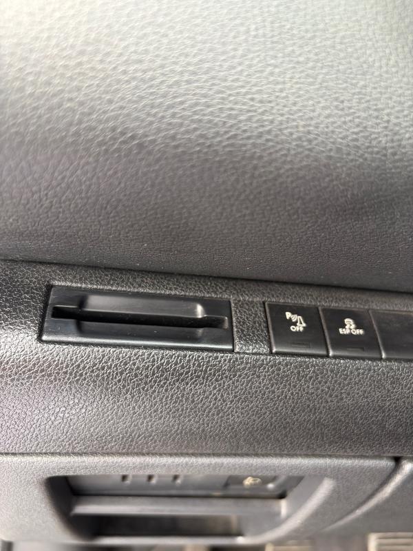 Peugeot 3008 2011 1.6L HDI 112ch Confort Pack Carnet d entretien RÉGULATEUR RADARS PAYER EN 3Fois