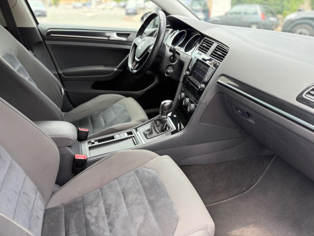 Volkswagen Golf VII 1.4 TSI 16V Blue Motion DSG7 S&S 140 cv Boîte auto - CARNET D'ENTRETIEN COMPLET