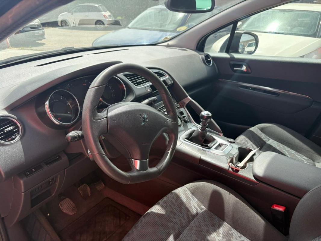 Peugeot 3008 1.6 HDI 114 CH 1RE MAIN | ENTIÈREMENT RÉVISÉE ET GARANTIE 12 MOIS