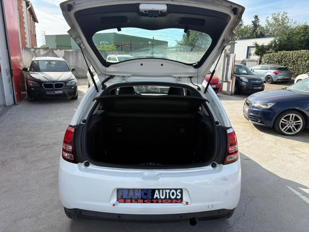 Citroen C3 3eme génération 1.4L HDI 68 CH - ENTIÈREMENT RÉVISÉE & GARANTIE TRÈS PROPRE distri neuve