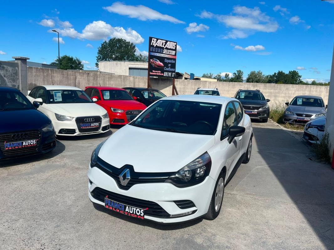 Renault Clio IV 1.2i 73 CH ESSENCE PHASE 1 - ENTIÈREMENT RÉVISÉE & GARANTIE 12 MOIS EN EUROPE